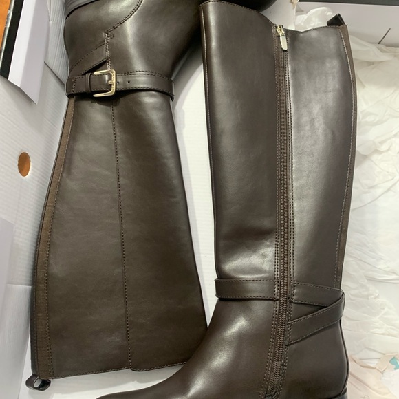 Women’s 7M boots - Picture 9 of 11